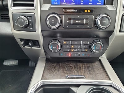 2021 Ford F-350SD Lariat 4WD W/ Navigation