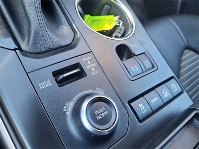2021 Toyota Highlander XSE AWD W/ JBL Audio and Navigation