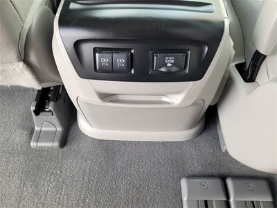 2020 Toyota Sienna XLE FWD W/ Navigation and Leather